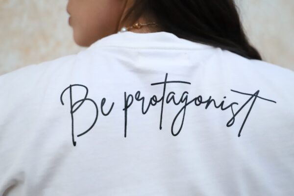 Camisa be protagonist