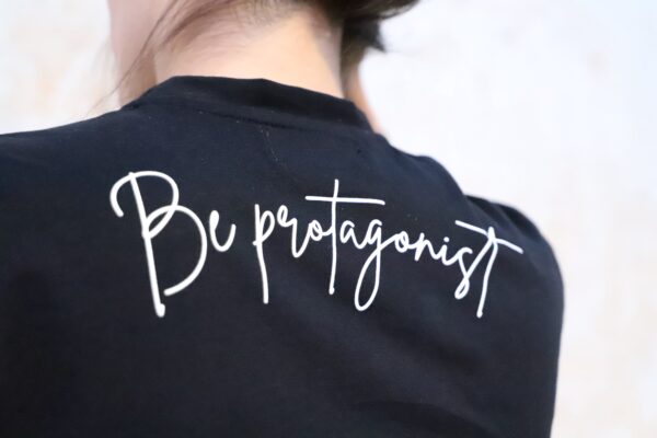 Camisa be protagonist